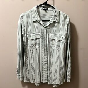 Express Button Down Size L